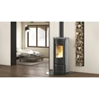 Ambient șemineu pe lemne, 7.5 kW, pentru 215 m3, cu geam panoramic curbat de mare dimensiune, suprafață din piatră naturală, LIU' 5.0 PETRA, La Nordica-Extraflame