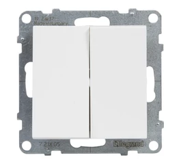 Intrerupator dublu cap scara 10A alb SUNO 721108 Legrand Intrerupator dublu cap scara 10A alb SUNO 721108 Legrand