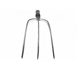 Furca cu 3 coarne din metal GF-0028 Micul Fermier Furca cu 3 coarne din metal GF-0028 Micul Fermier