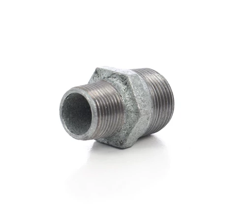 Niplu redus 3/4" x 1/2" din fonta zincata, cu filet exterior- exterior