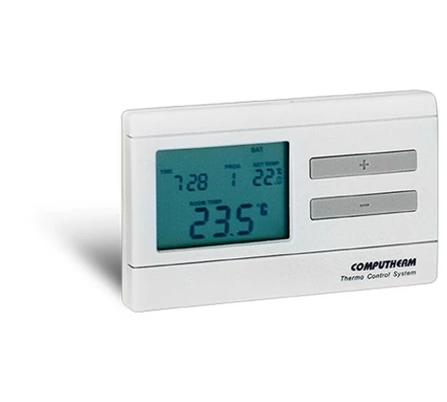 Termostat digital programabil de cameră COMPUTHERM Q7, alimentare 2 x baterii AA, releu 24V AC/DC–250V, măsurare și reglaj 5–35°C, precizie ±0,5°C, sensibilitate ±0,1/0,2/0,3°C